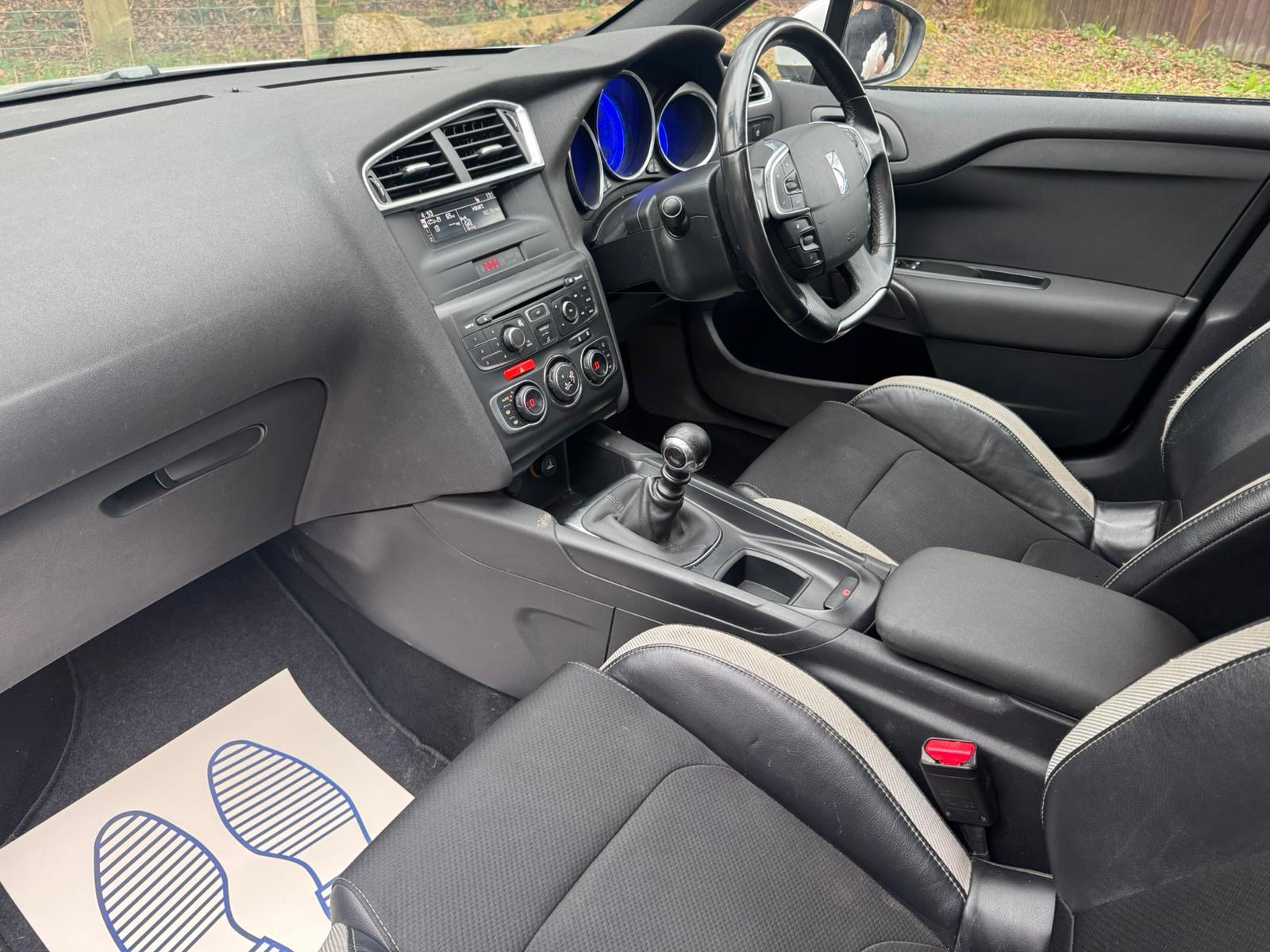 Citroen DS4 1.6 HDi DStyle Hatchback 5dr Diesel Manual Euro 5 (110 ps)