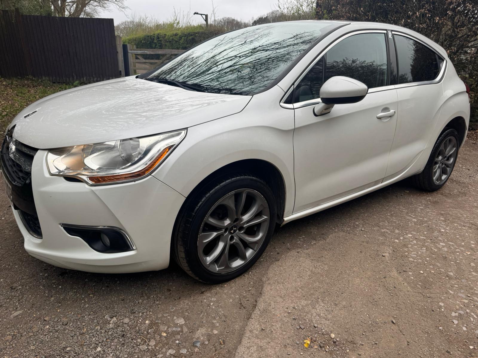 Citroen DS4 1.6 HDi DStyle Hatchback 5dr Diesel Manual Euro 5 (110 ps)