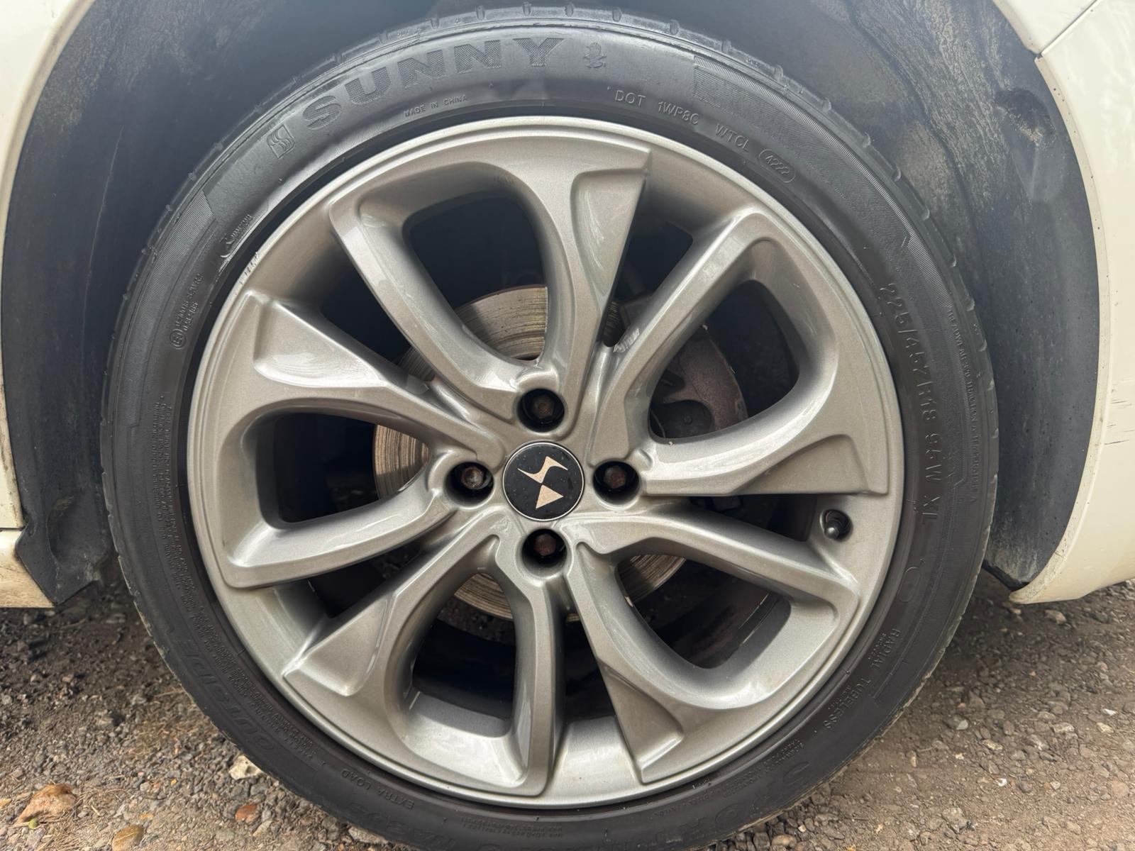 Citroen DS4 1.6 HDi DStyle Hatchback 5dr Diesel Manual Euro 5 (110 ps)