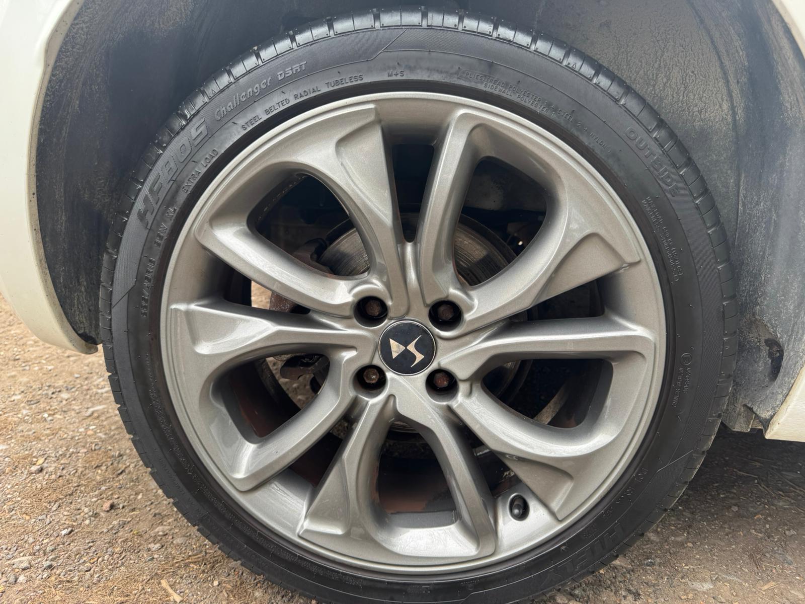 Citroen DS4 1.6 HDi DStyle Hatchback 5dr Diesel Manual Euro 5 (110 ps)