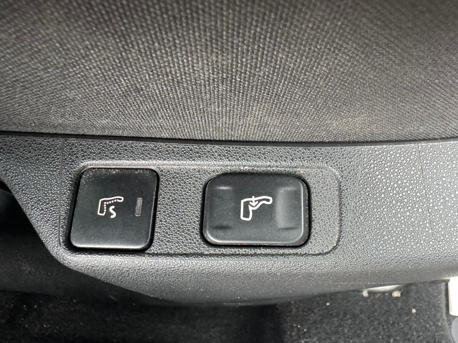 Citroen DS4 1.6 HDi DStyle Hatchback 5dr Diesel Manual Euro 5 (110 ps)