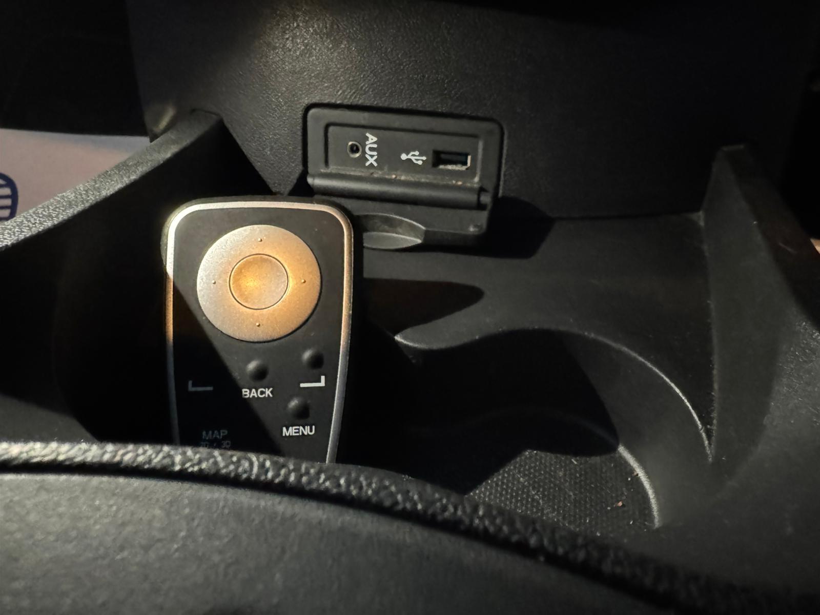 Renault Clio 1.6 VVT Initiale TomTom Hatchback 5dr Petrol Auto Euro 4 (111 ps)