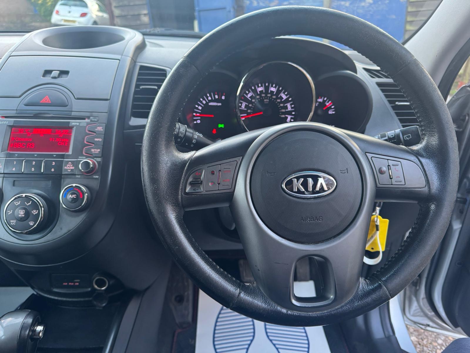 Kia Soul 1.6 CRDi 2 SUV 5dr Diesel Auto Euro 4 (126 bhp)