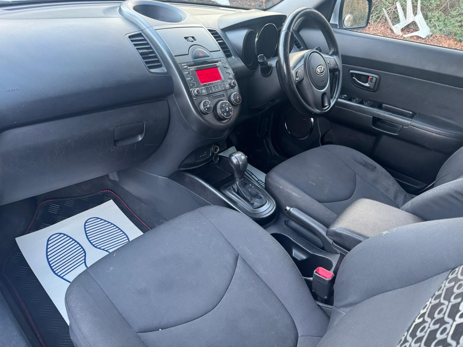 Kia Soul 1.6 CRDi 2 SUV 5dr Diesel Auto Euro 4 (126 bhp)