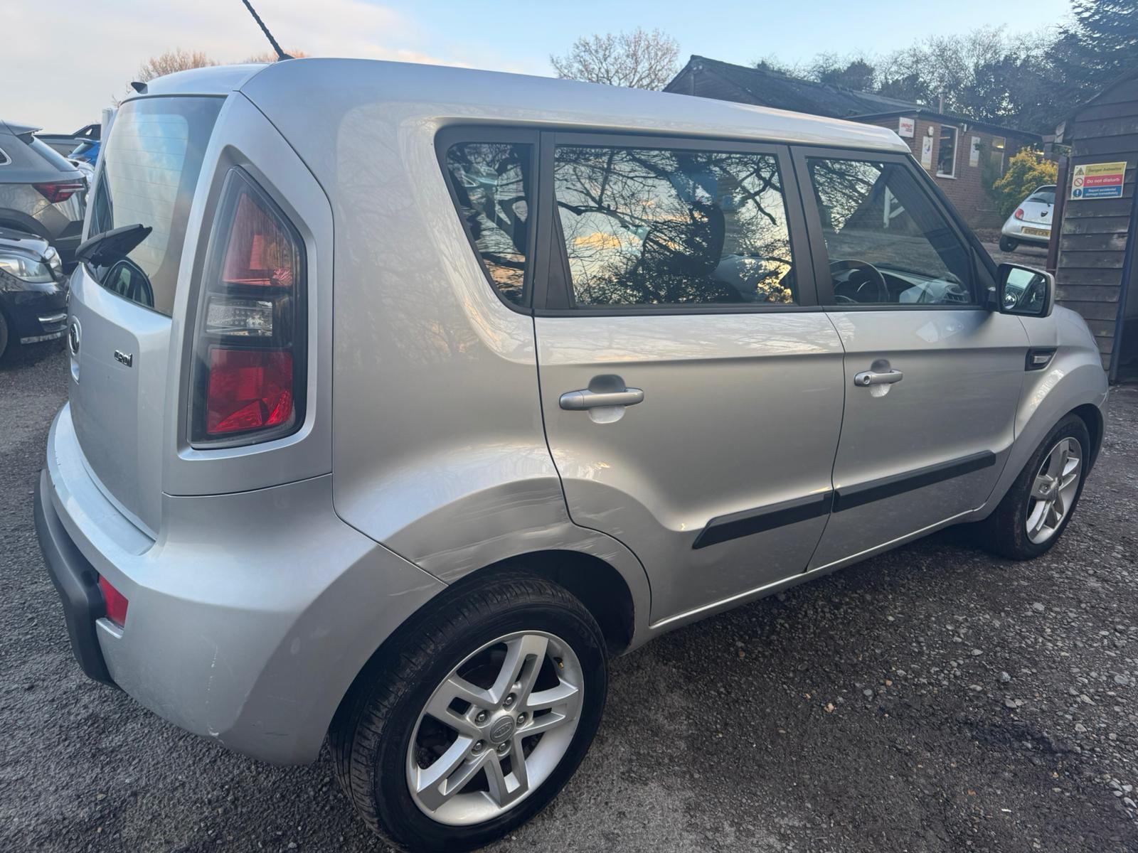 Kia Soul 1.6 CRDi 2 SUV 5dr Diesel Auto Euro 4 (126 bhp)
