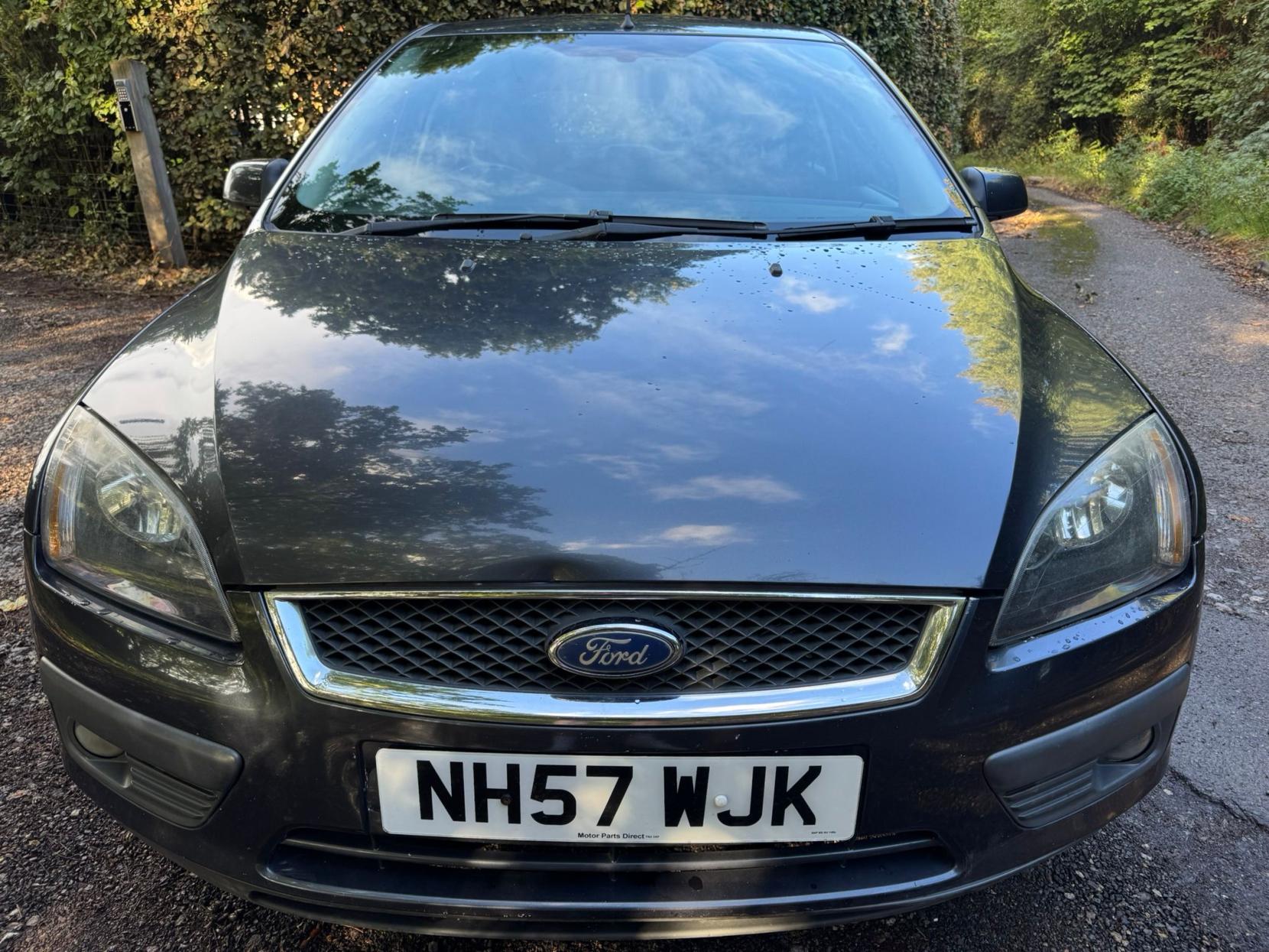 Ford Focus 1.6 Zetec Climate Hatchback 5dr Petrol Manual (161 g/km, 99 bhp)