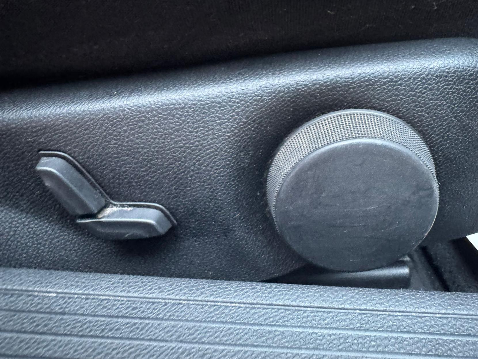 Mercedes-Benz C Class 1.8 C180K SE Saloon 4dr Petrol Auto Euro 4 (156 ps)