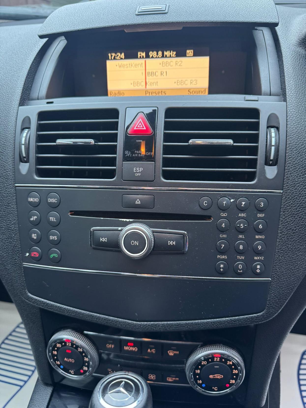 Mercedes-Benz C Class 1.8 C180K SE Saloon 4dr Petrol Auto Euro 4 (156 ps)