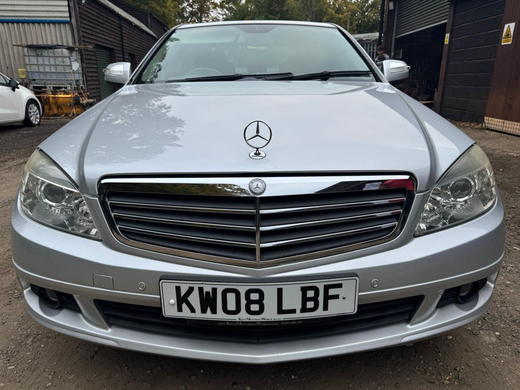 Mercedes-Benz C Class 1.8 C180K SE Saloon 4dr Petrol Auto Euro 4 (156 ps)