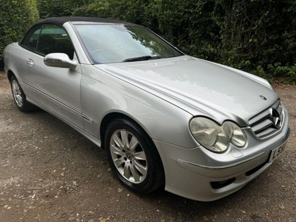 Mercedes-Benz CLK 3.0 CLK280 Elegance Cabriolet 2dr Petrol 7G-Tronic (222 g/km, 231 bhp)