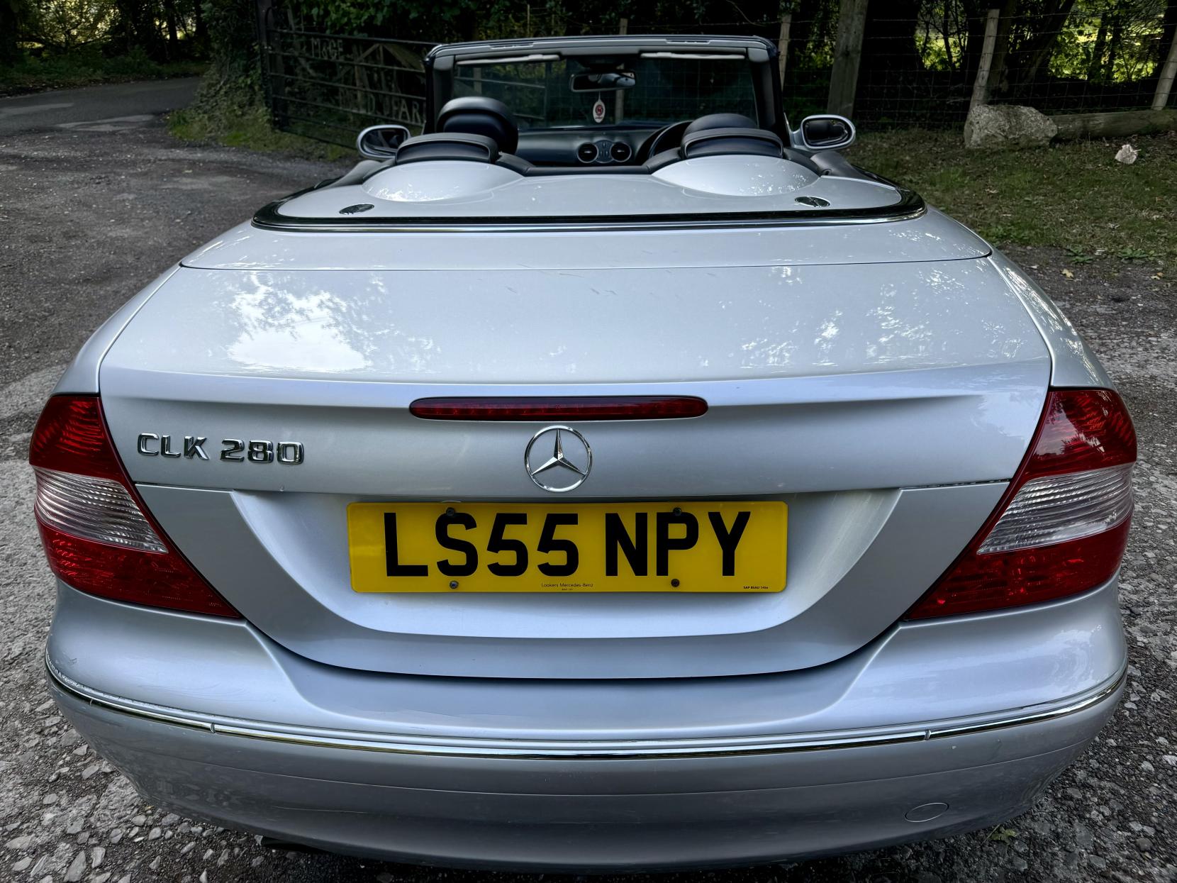 Mercedes-Benz CLK 3.0 CLK280 Elegance Cabriolet 2dr Petrol 7G-Tronic (222 g/km, 231 bhp)