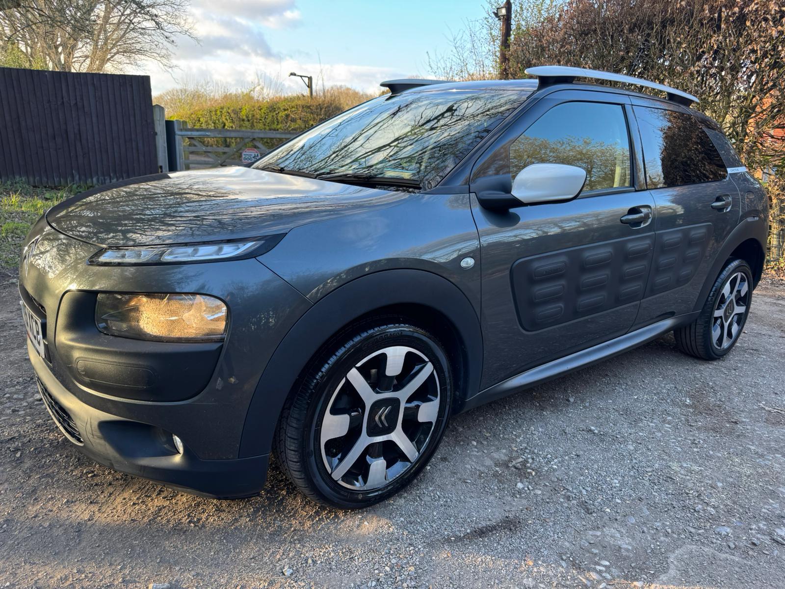 Citroen C4 Cactus 1.2 PureTech Flair Hatchback 5dr Petrol Manual Euro 6 (s/s) (110 ps)