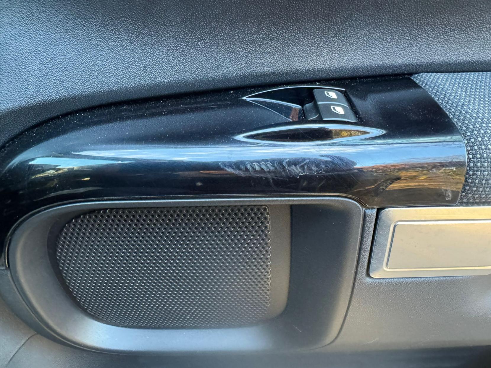 Citroen C4 Cactus 1.2 PureTech Flair Hatchback 5dr Petrol Manual Euro 6 (s/s) (110 ps)