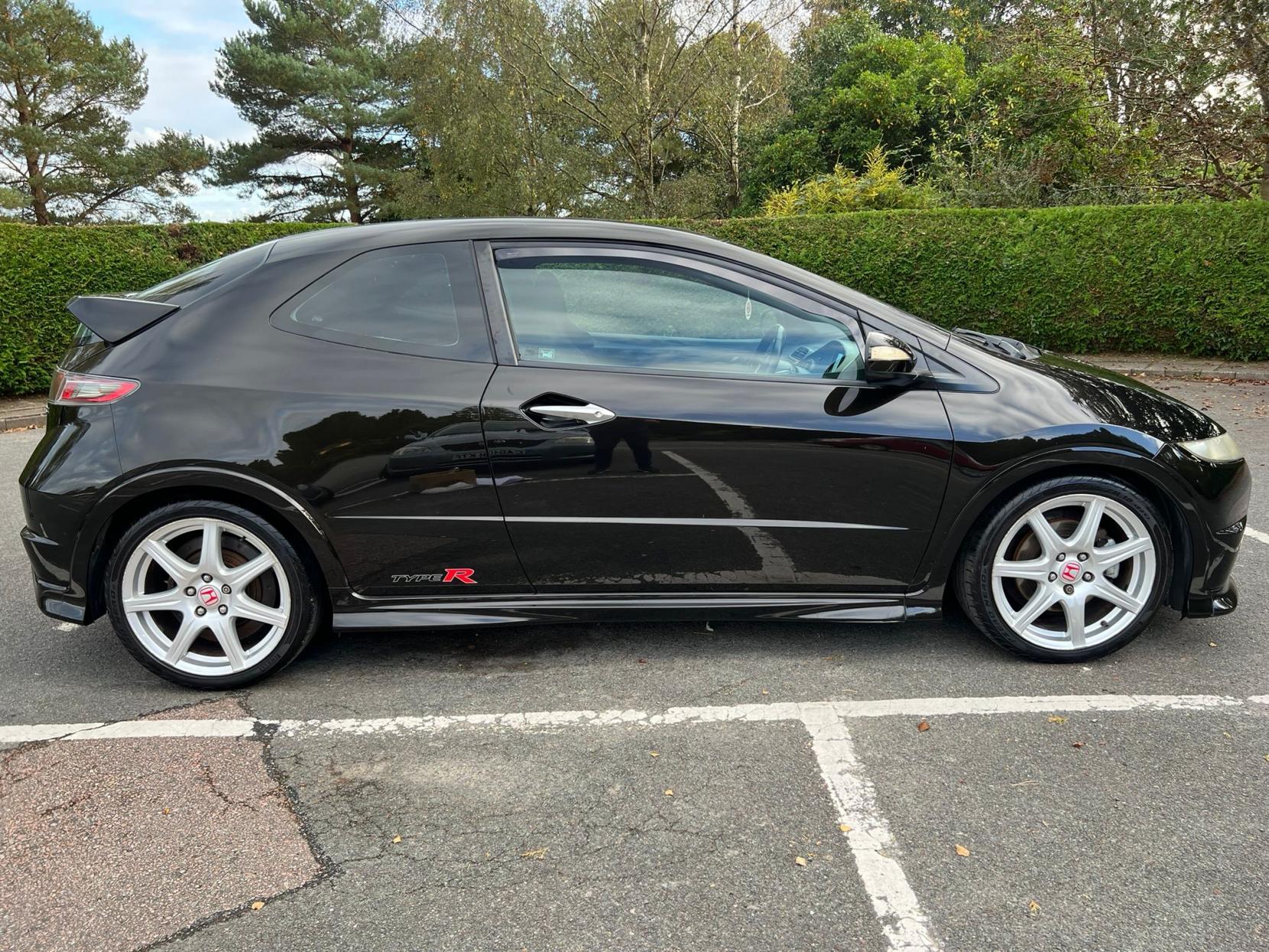 Honda Civic 2.0 i-VTEC Type R GT Hatchback 3dr Petrol Manual (215 g/km, 197 bhp)