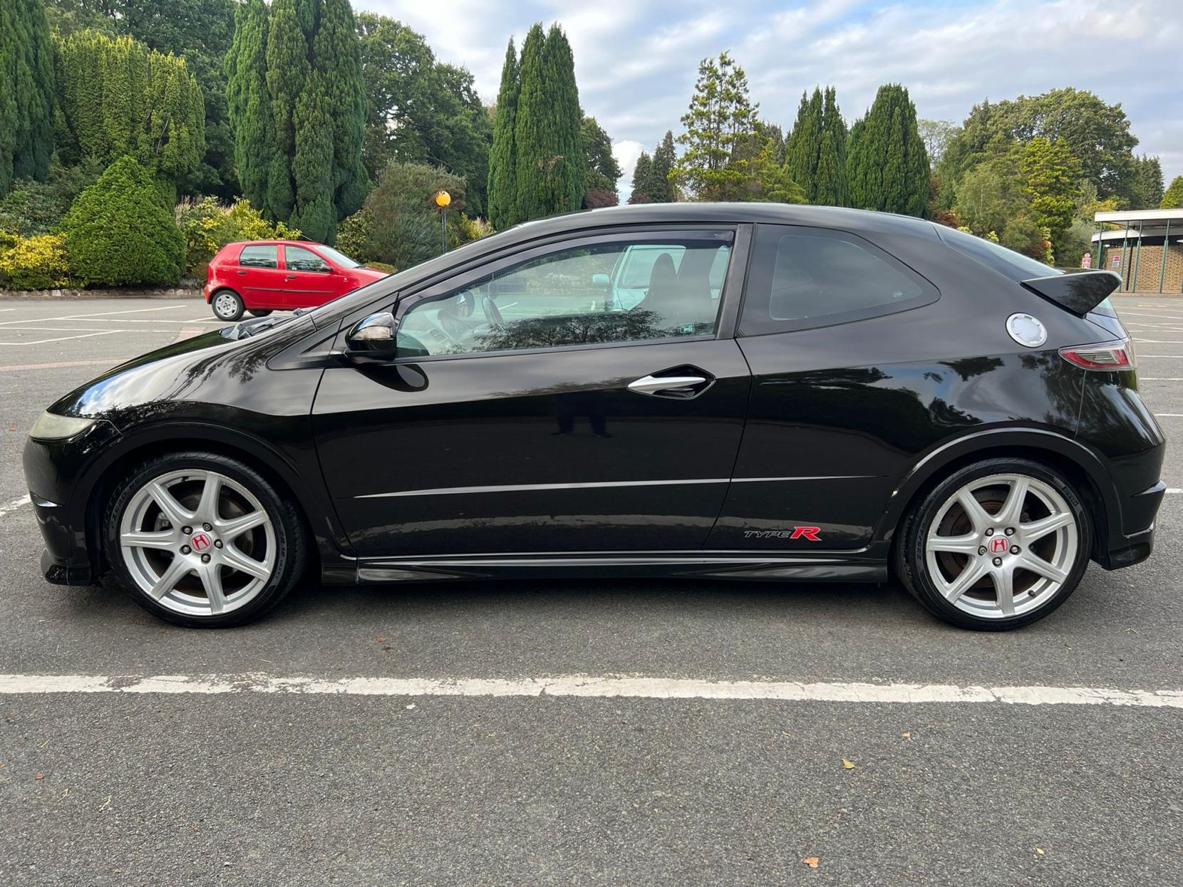 Honda Civic 2.0 i-VTEC Type R GT Hatchback 3dr Petrol Manual (215 g/km, 197 bhp)