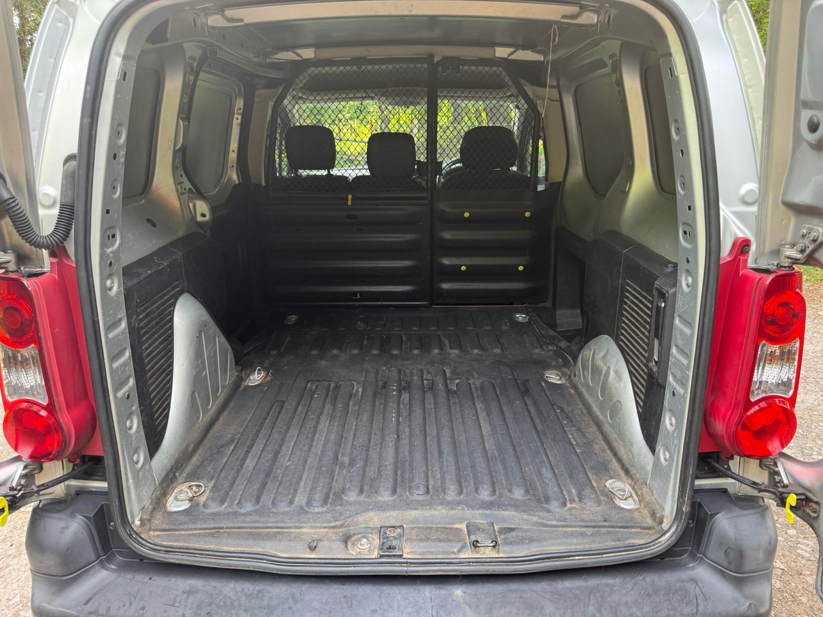 Citroen Berlingo 1.6 HDi 850 Enterprise Special Edition Panel Van 5dr Diesel Manual L1 (153 g/km, 90 bhp)