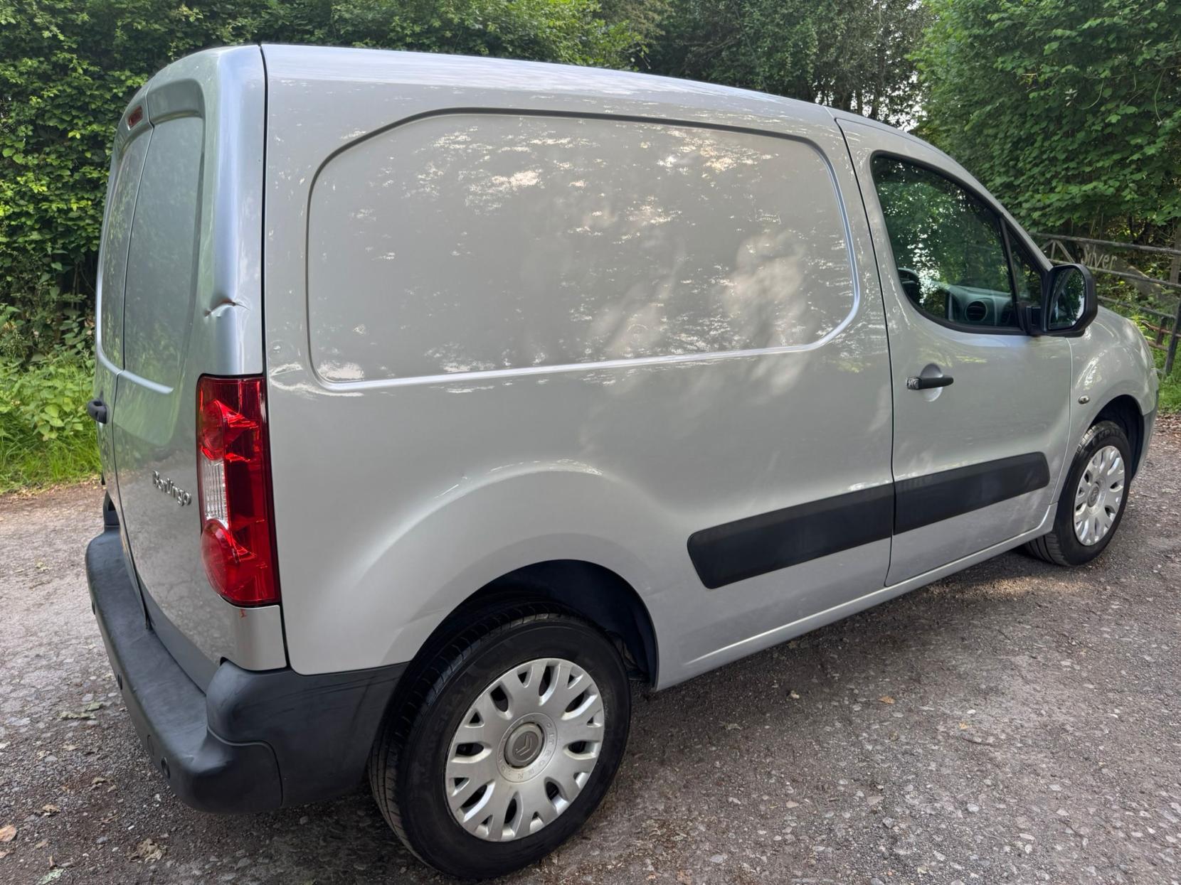 Citroen Berlingo 1.6 HDi 850 Enterprise Special Edition Panel Van 5dr Diesel Manual L1 (153 g/km, 90 bhp)