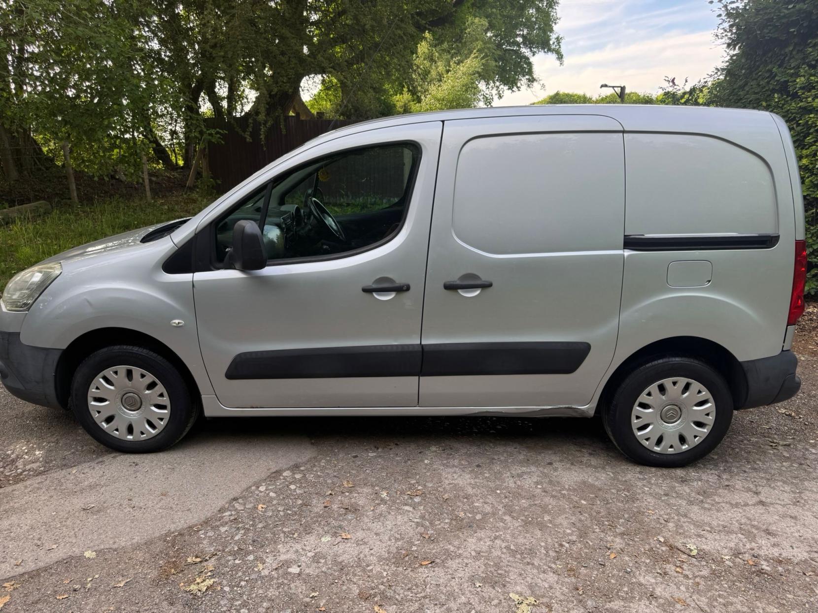 Citroen Berlingo 1.6 HDi 850 Enterprise Special Edition Panel Van 5dr Diesel Manual L1 (153 g/km, 90 bhp)
