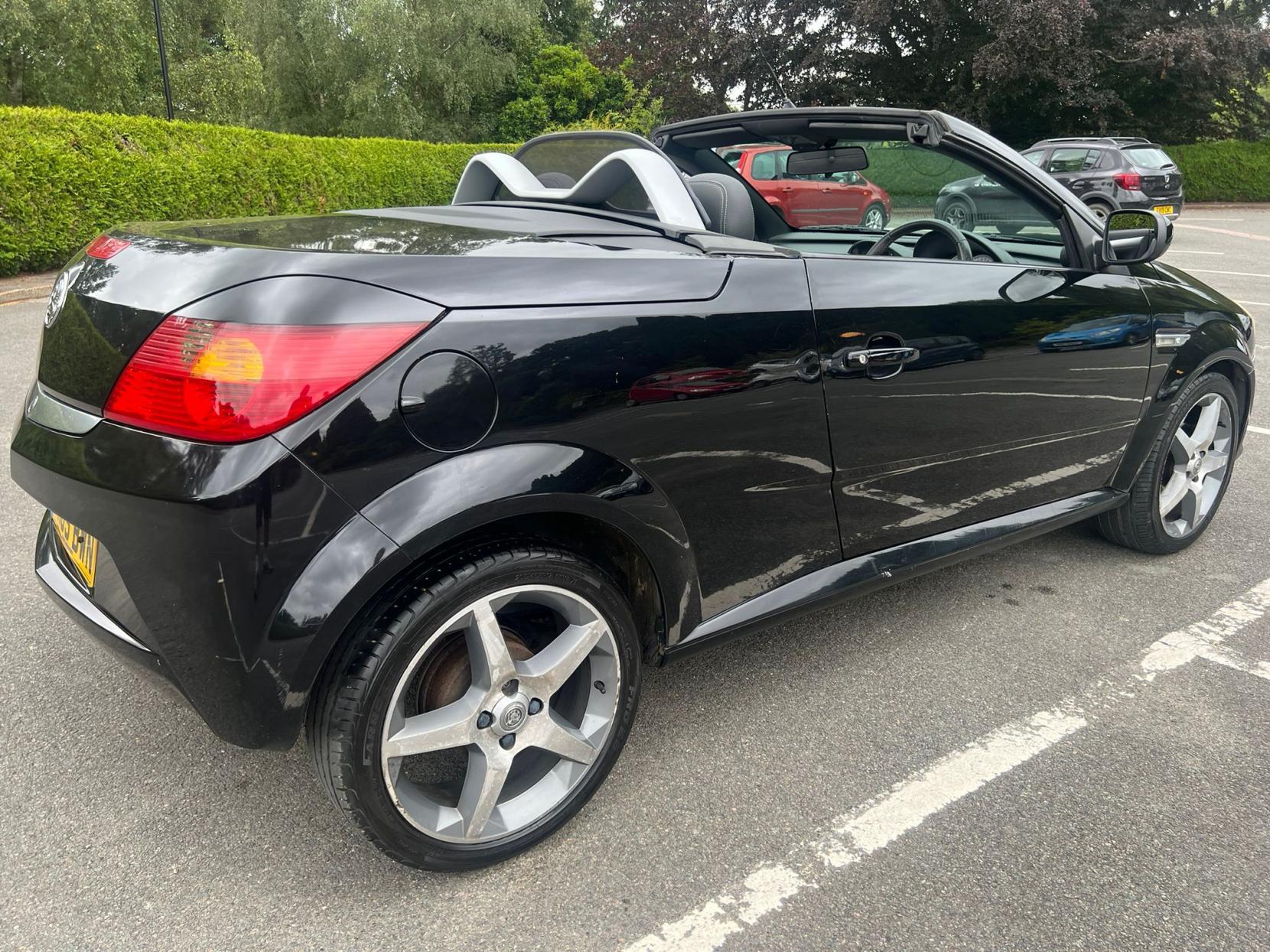 Vauxhall Tigra 1.4i 16v Exclusiv Convertible 2dr Petrol Manual (a/c) (146 g/km, 89 bhp)