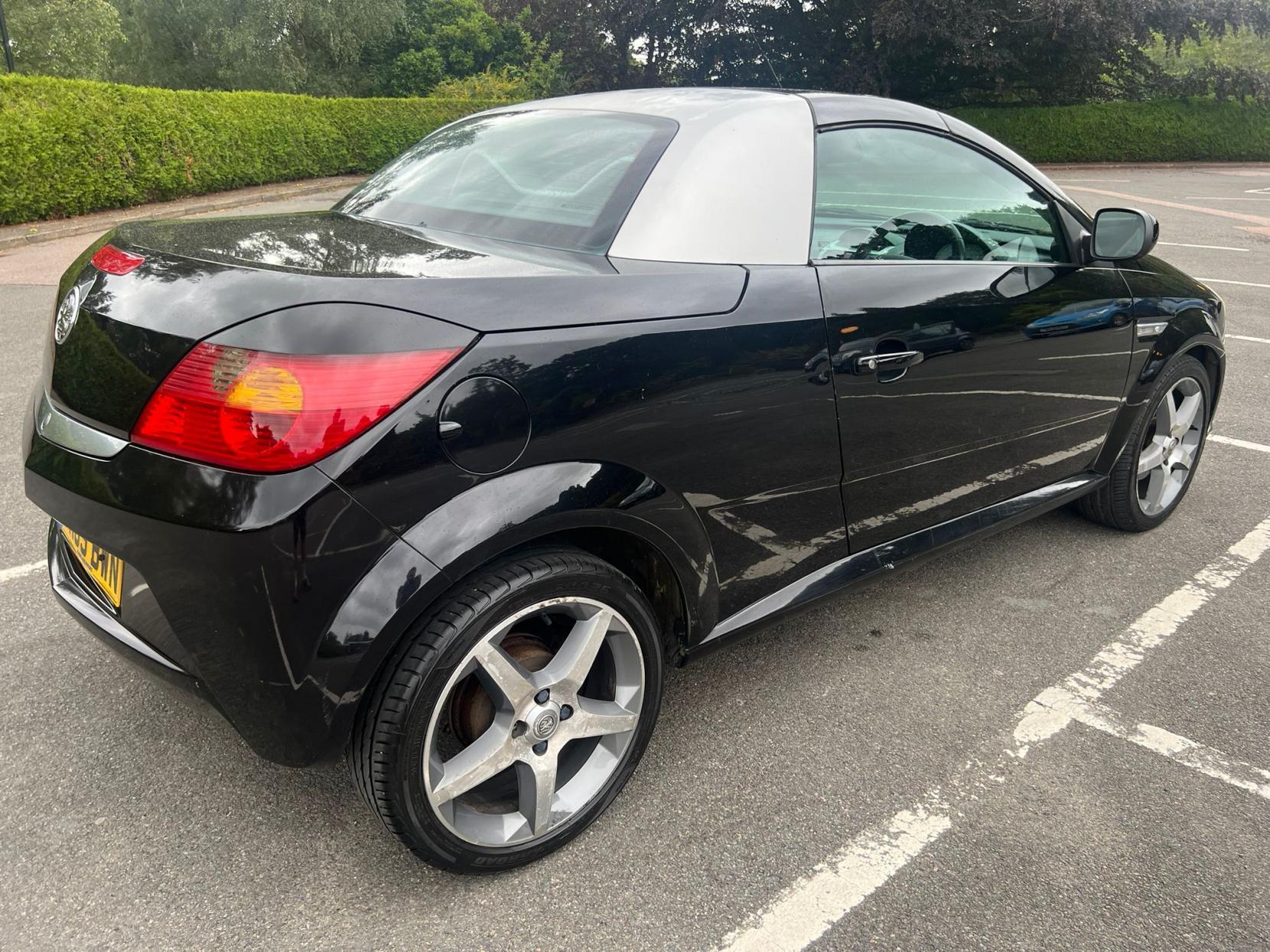 Vauxhall Tigra 1.4i 16v Exclusiv Convertible 2dr Petrol Manual (a/c) (146 g/km, 89 bhp)