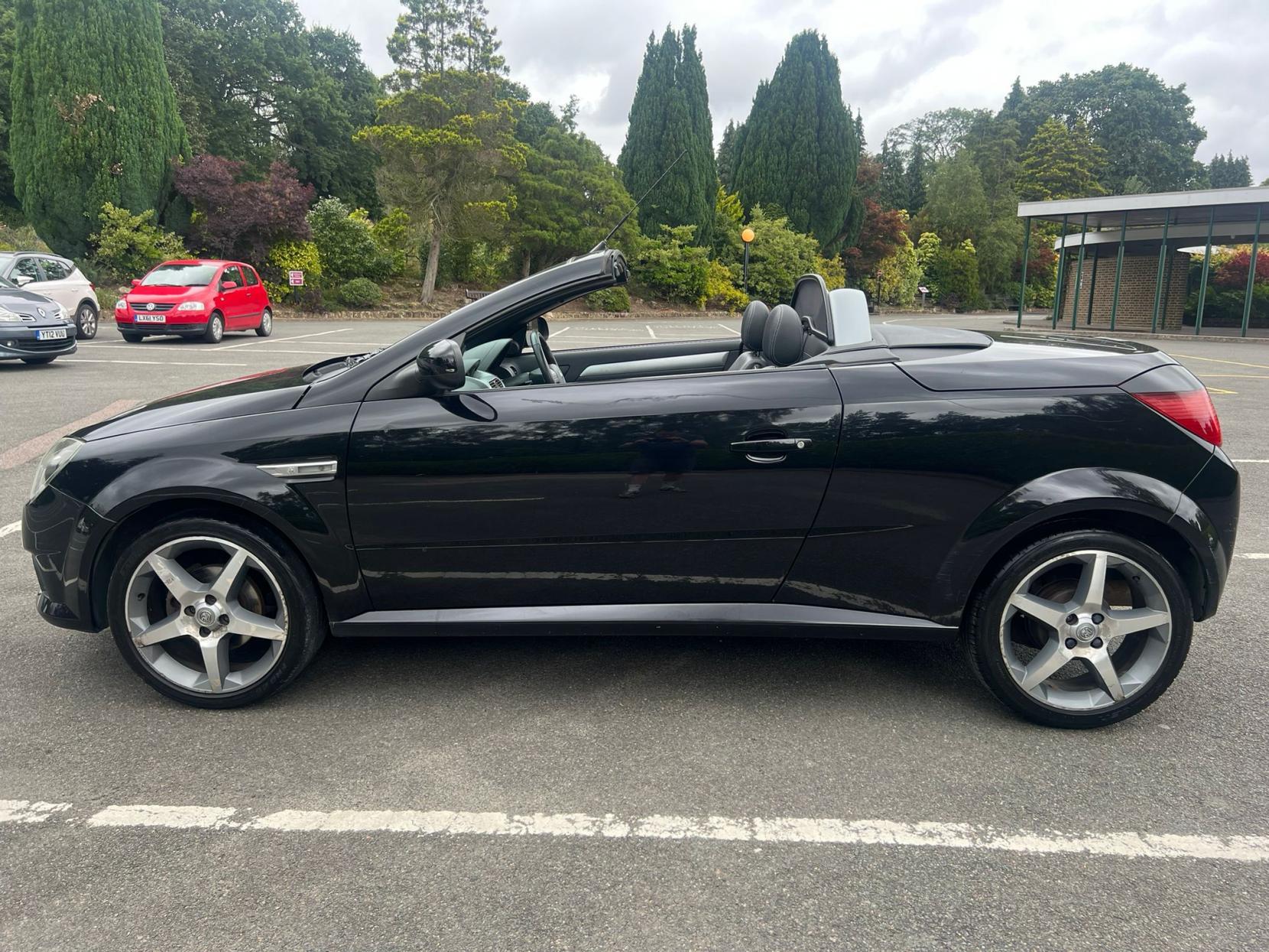 Vauxhall Tigra 1.4i 16v Exclusiv Convertible 2dr Petrol Manual (a/c) (146 g/km, 89 bhp)