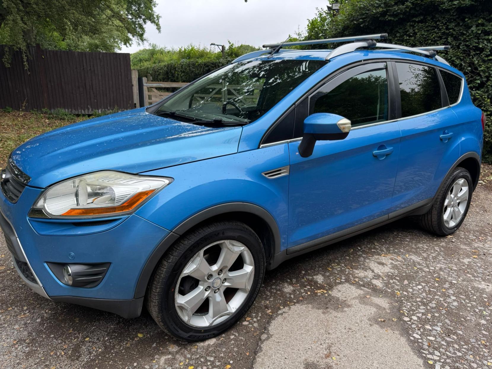 Ford Kuga 2.0 TDCi Zetec SUV 5dr Diesel Manual AWD Euro 4 (136 ps)
