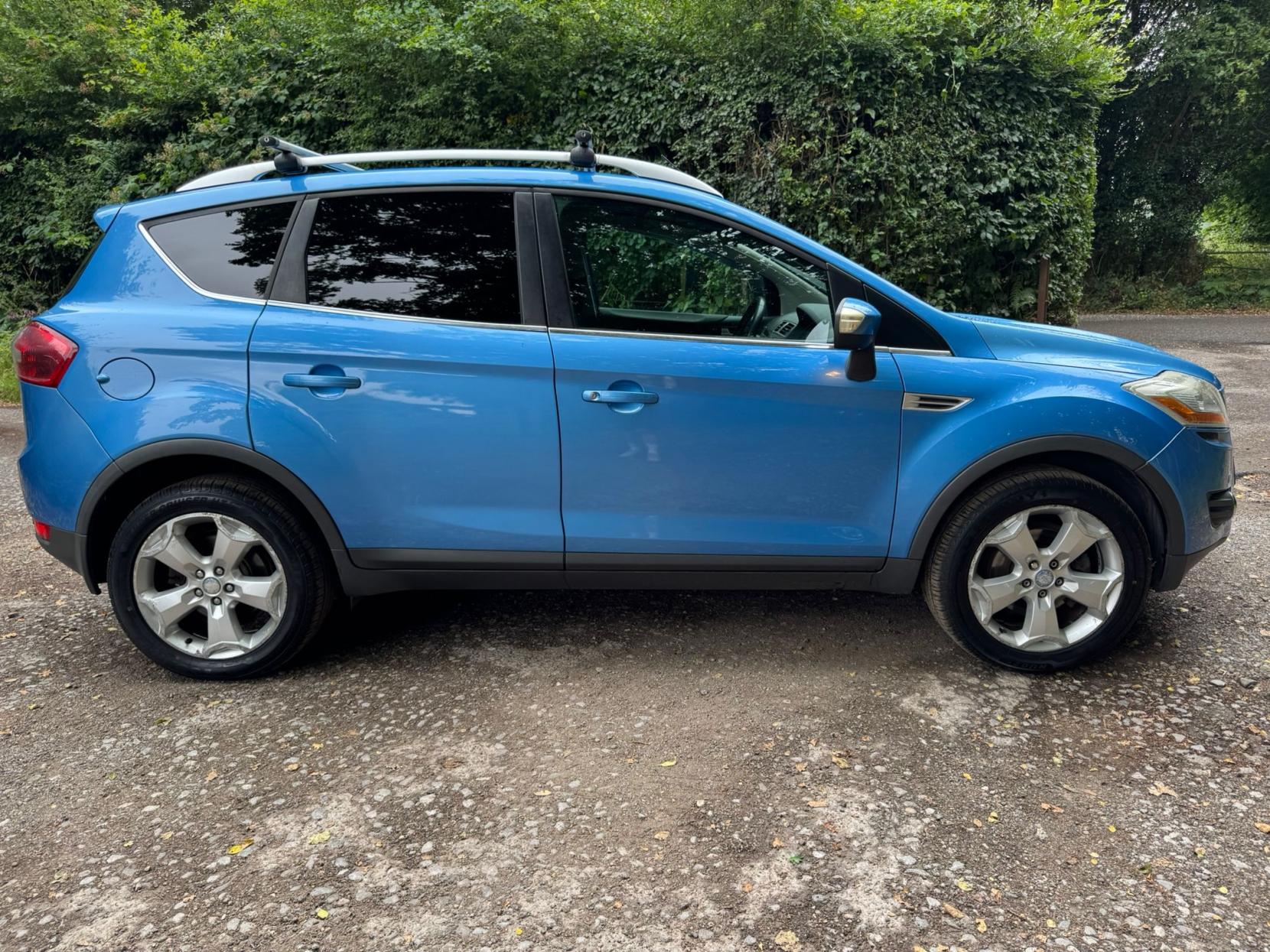 Ford Kuga 2.0 TDCi Zetec SUV 5dr Diesel Manual AWD Euro 4 (136 ps)